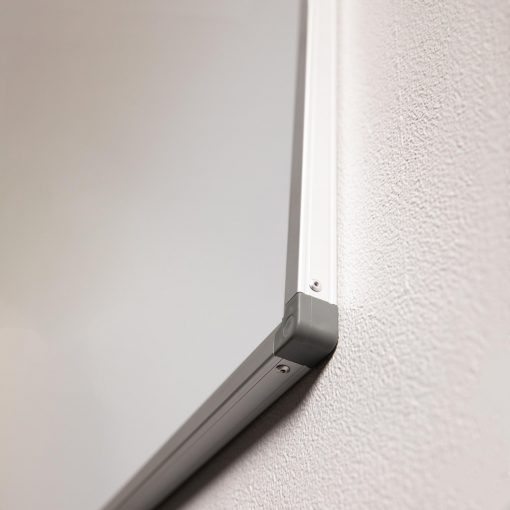Standard Whiteboard Corner Detail